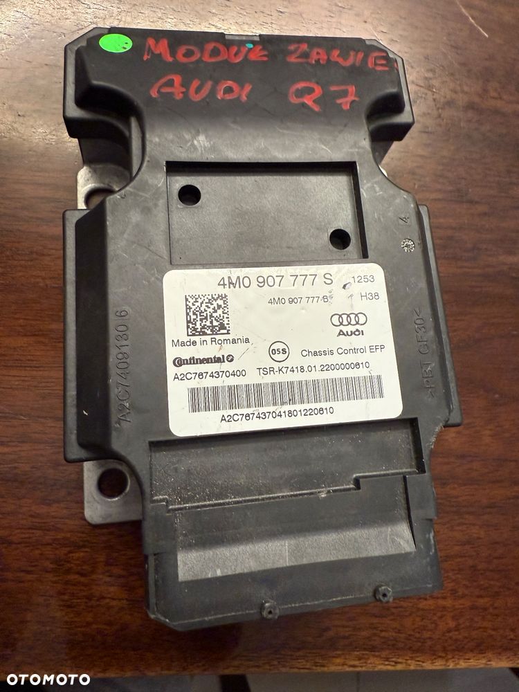 Sterownik Moduł  zawieszenia Audi  Q7 4M0907777S