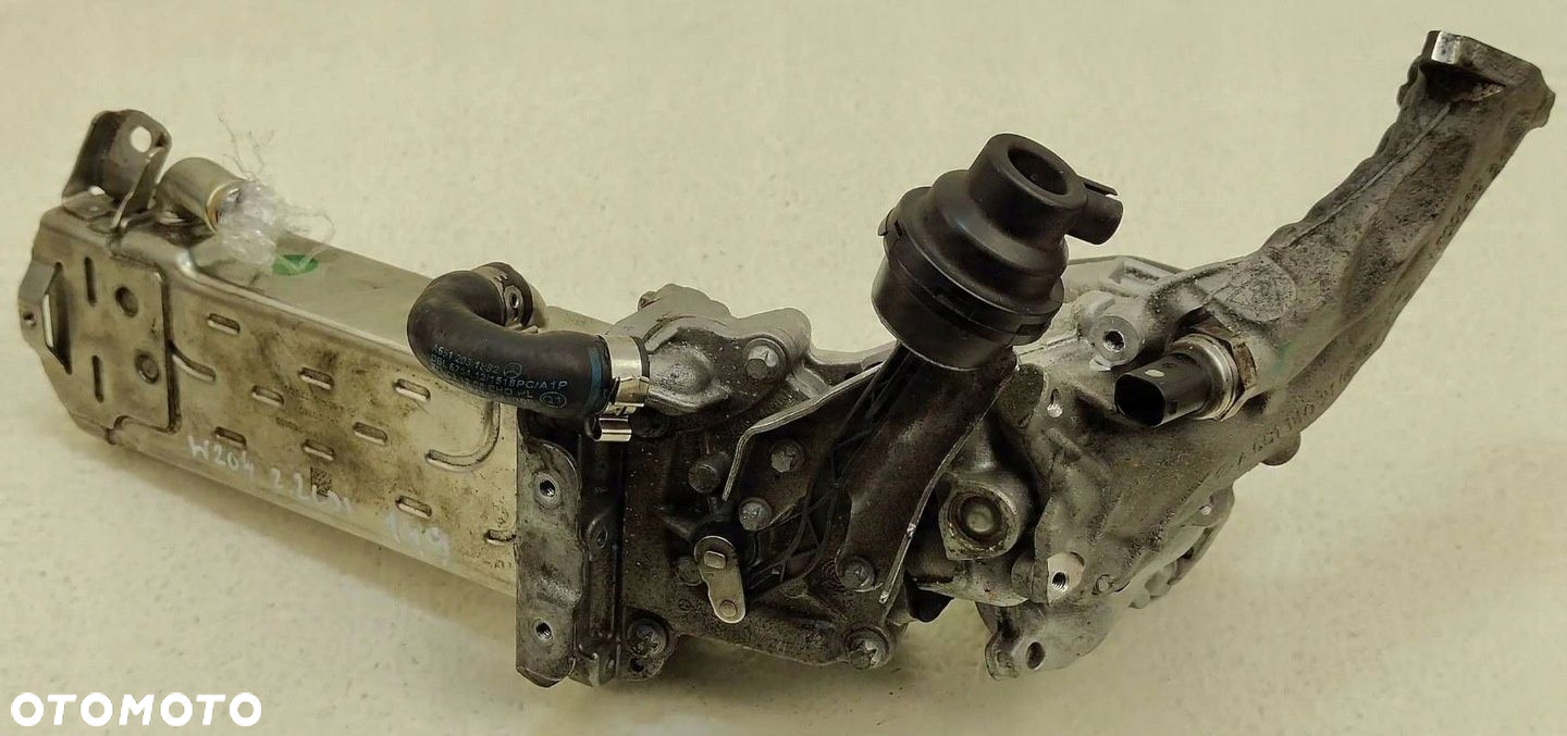 MERCEDES C W204 LIFT 2.2 CDI ZAWÓR EGR Z CHŁODNICZKĄ SPALIN A6511400360 - 3