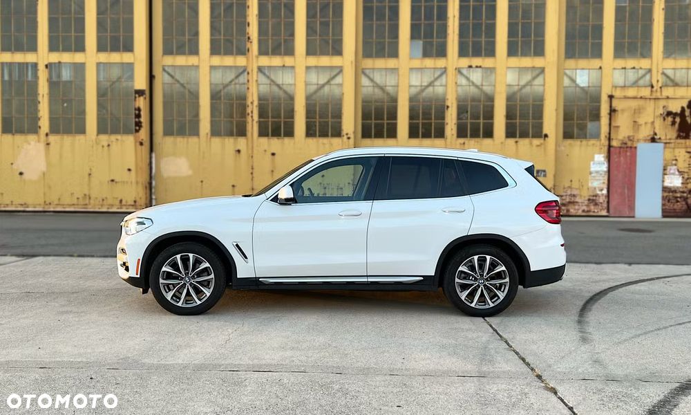 BMW X3 xDrive30i GPF Luxury Line - 7