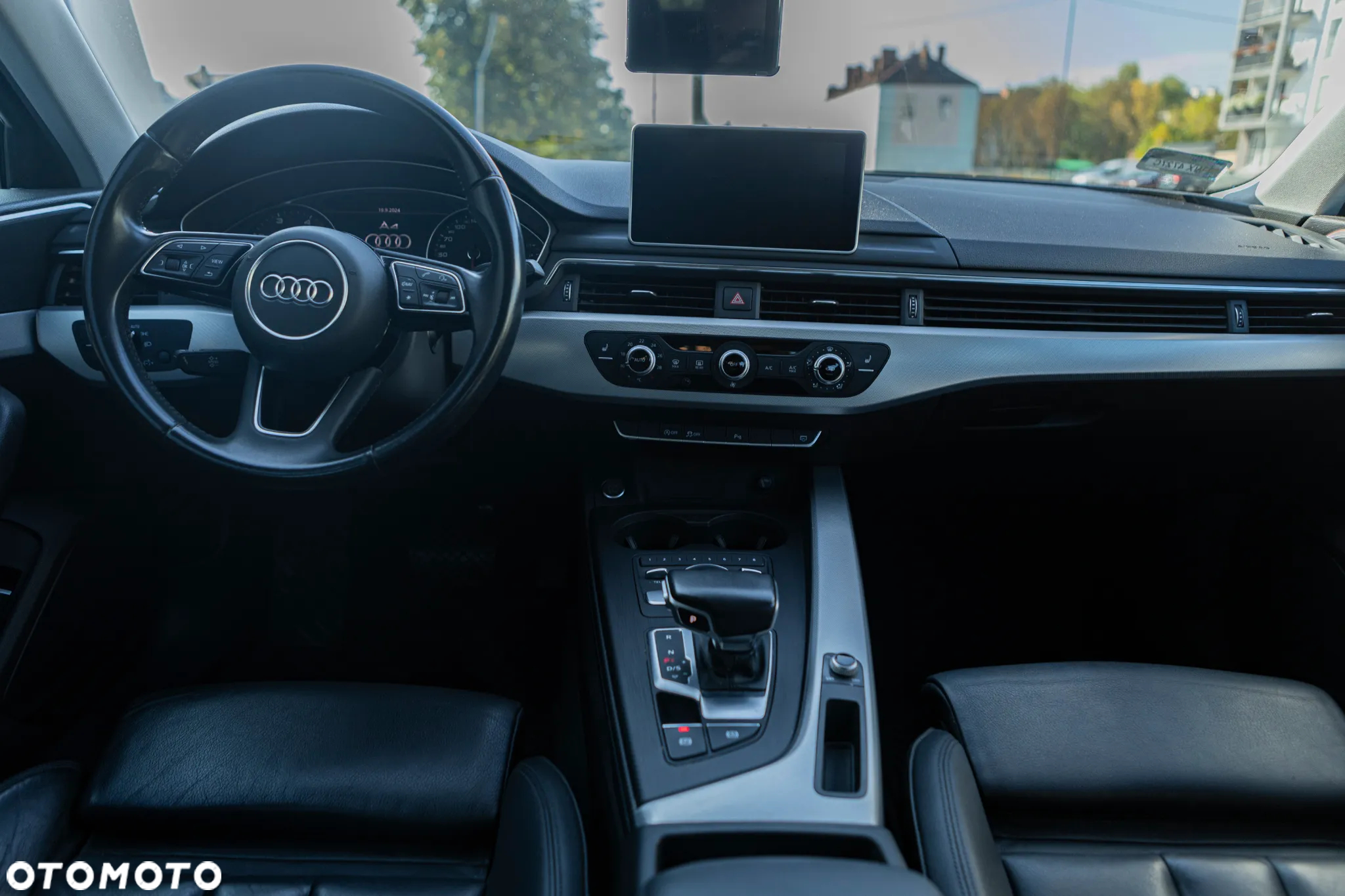 Audi A4 2.0 TDI S tronic - 12