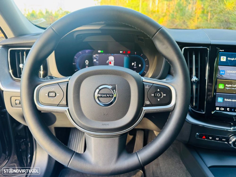 Volvo XC 60 2.0 B4 Inscription Geartronic - 25