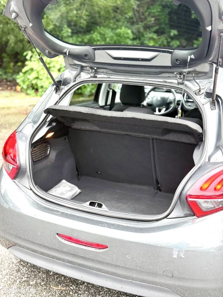 Peugeot 208 1.2 PureTech Style - 27