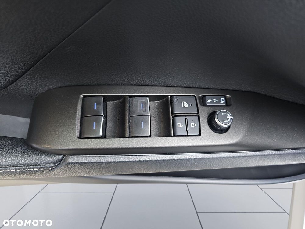 Toyota Camry 2.5 Hybrid Prestige CVT - 18