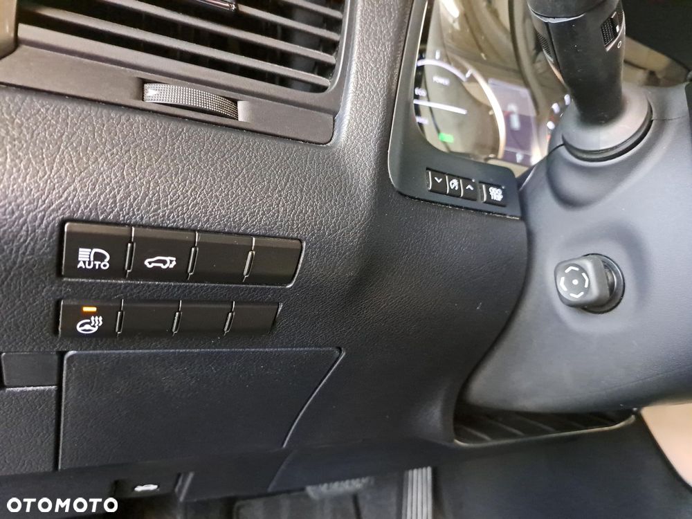 Lexus RX 450h Business Edition - 37