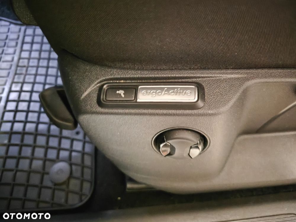 Volkswagen Tiguan - 34