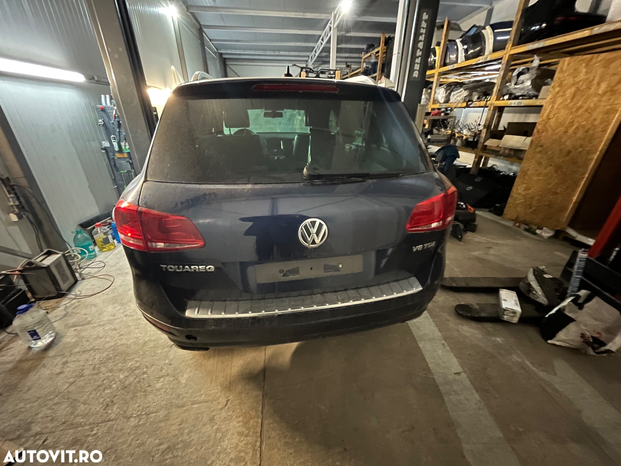Dezmembram volkswagen touareg 4.2 tdi 2014 147.000 km - 15
