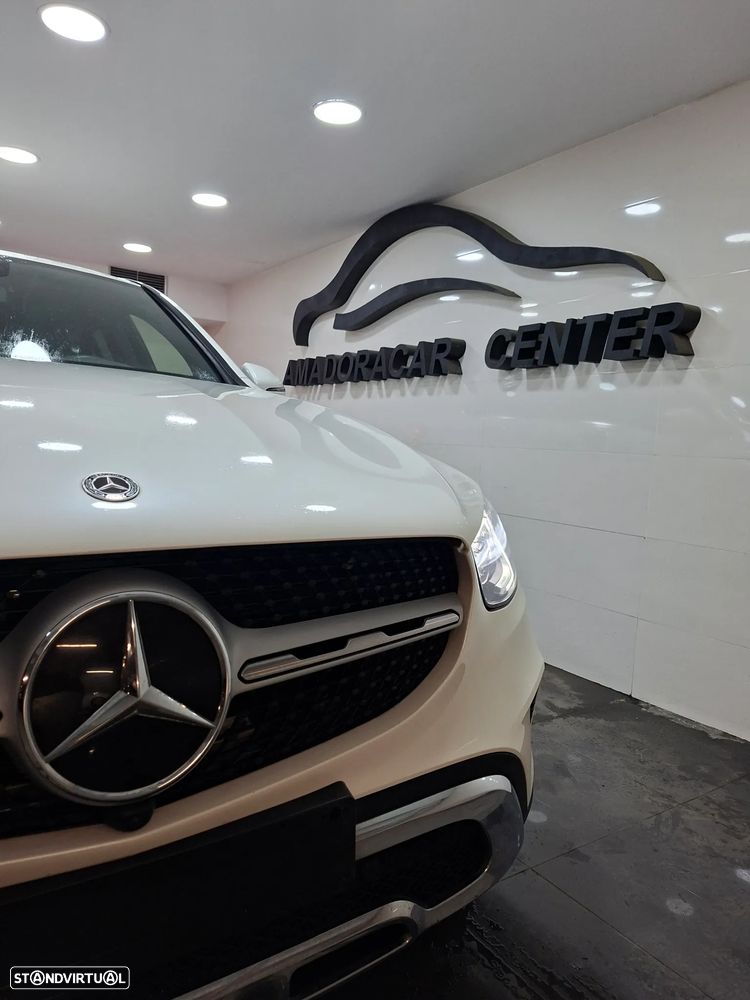 Mercedes-Benz GLC 300 de Coupe 4Matic 9G-TRONIC AMG Line - 3