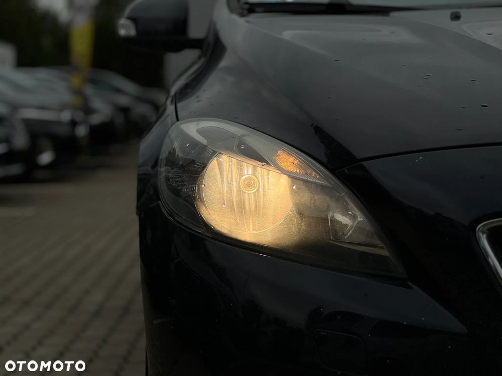 Volvo V40 - 11