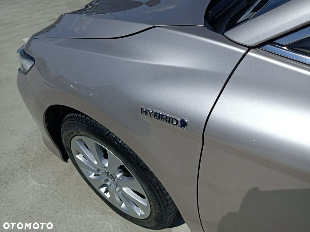 Toyota Camry 2.5 Hybrid Comfort CVT - 32