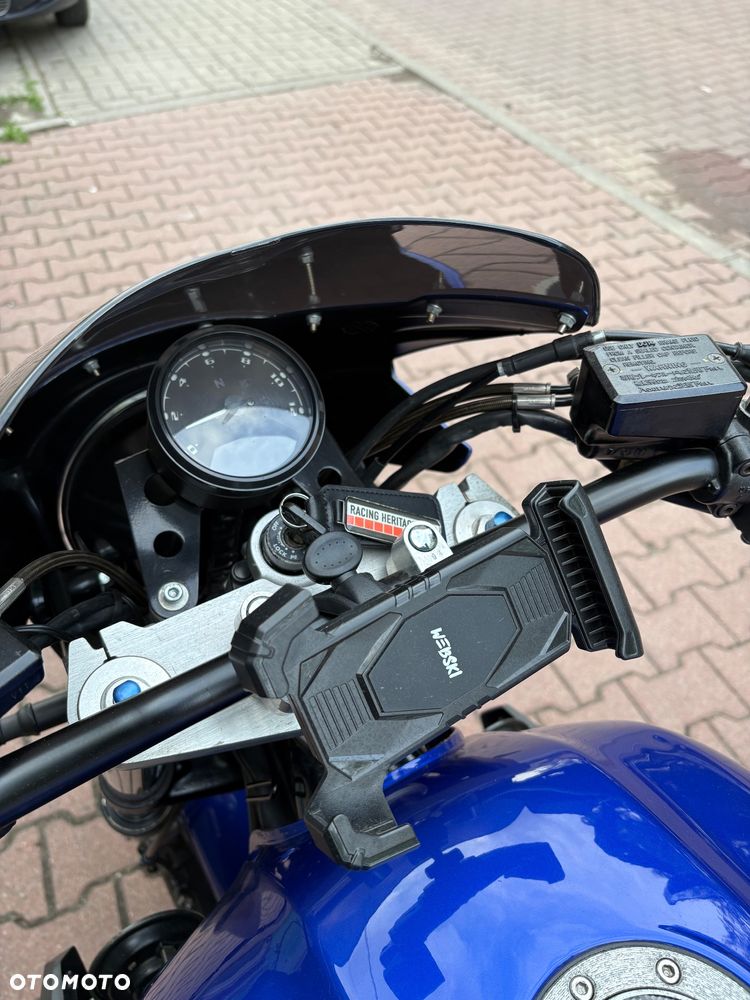 Yamaha XJR - 12