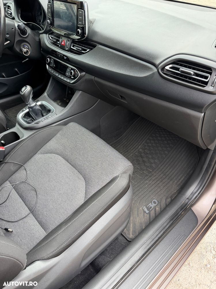 Hyundai i30 1.5 T-GDI MHEV 160CP Highway - 9