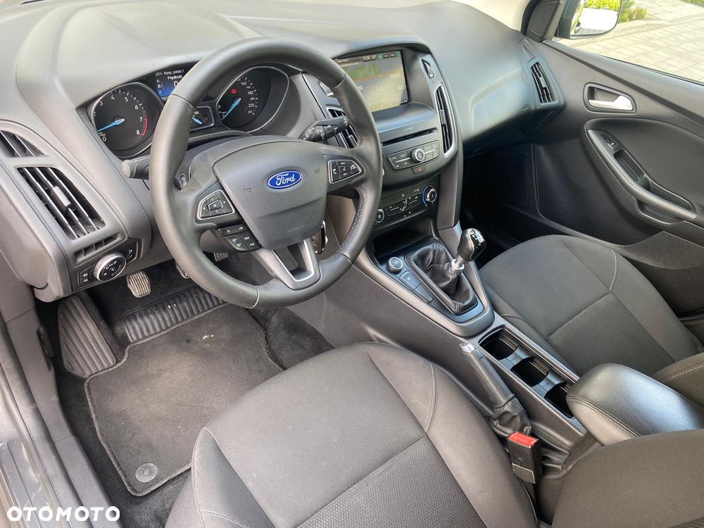 Ford Focus 1.0 EcoBoost STart-Stopp-System TITANIUM - 22