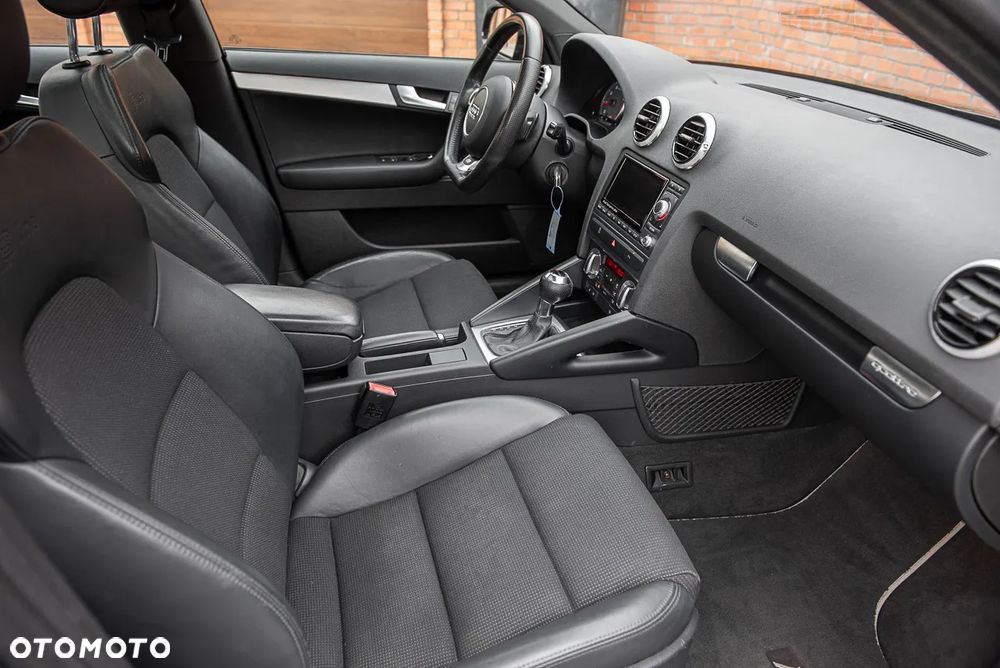 Audi A3 Sportback 2.0 TFSI S line Sportpaket plus - 32