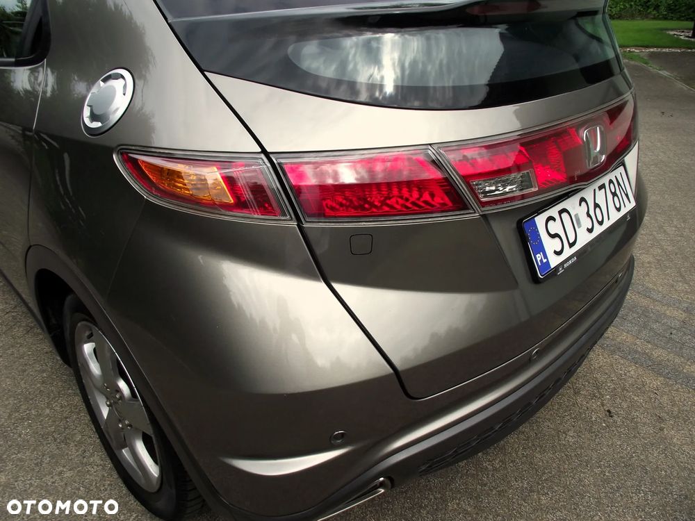 Honda Civic 1.8 Executive - 16