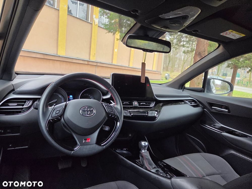 Toyota C-HR - 6