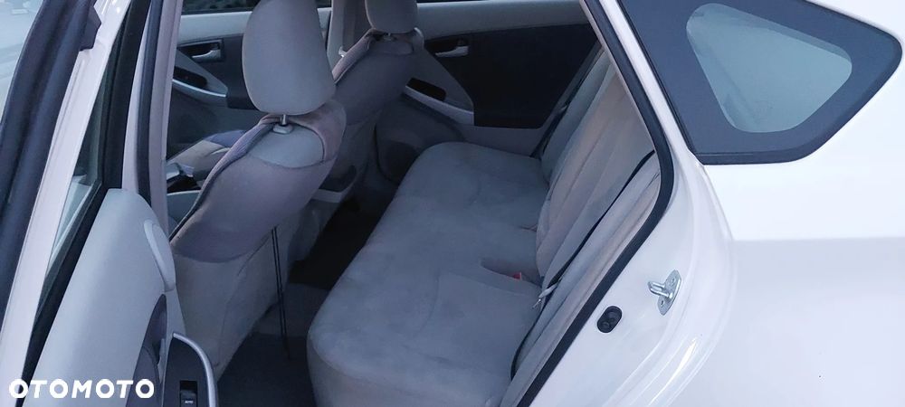 Toyota Prius - 14