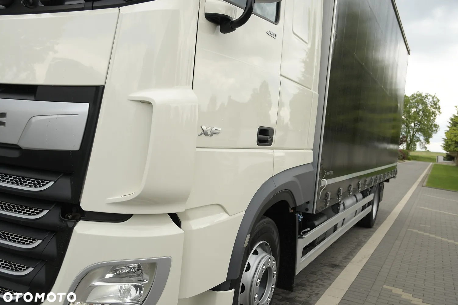 DAF XF 450///* SUPER SPACE CAB///* ///2018///* 18000KG//* /RETARDER///* 7.70///* WAGA///* FIRANKA///* XENON///* DACH PODNOSZONY//* /DUŻE ZBIORNIKI///* STAN BARDZO DOBRY - 13