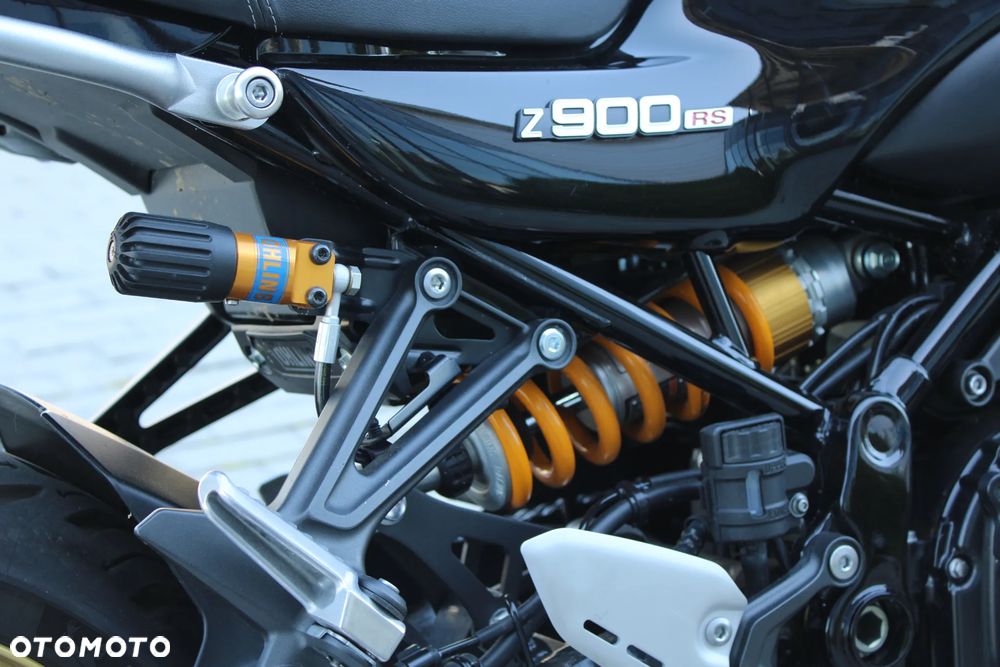 Kawasaki Z 900 RS - 17