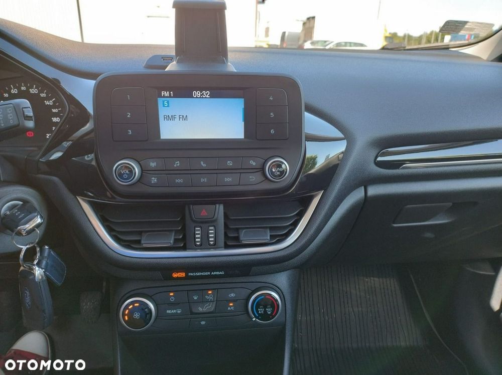 Ford Fiesta - 11