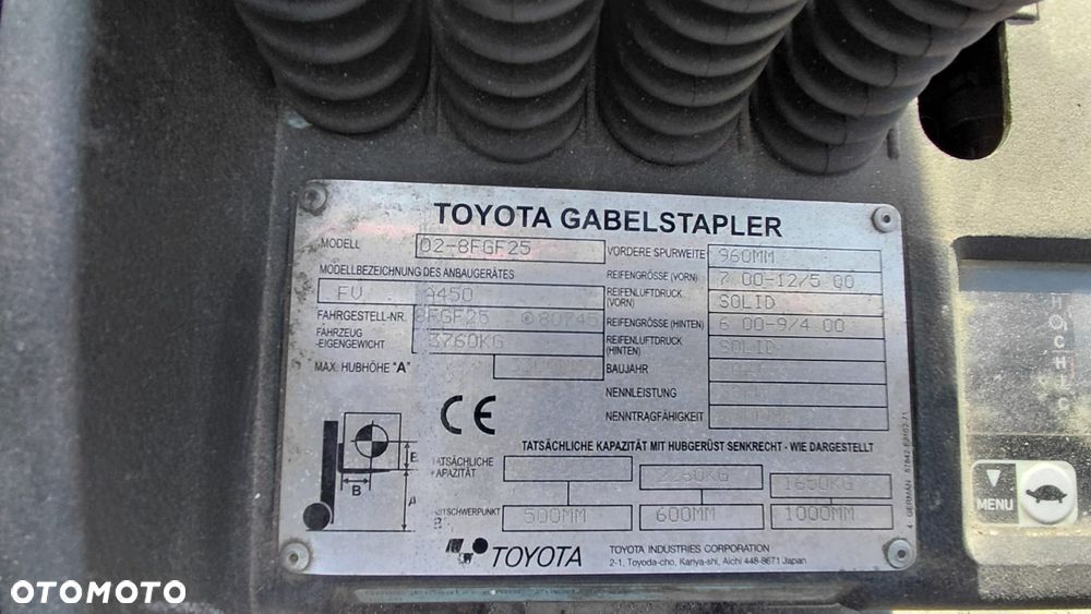 Toyota 8FGF25 GAZ 2.5T UDŻWIG 3.3M - 8