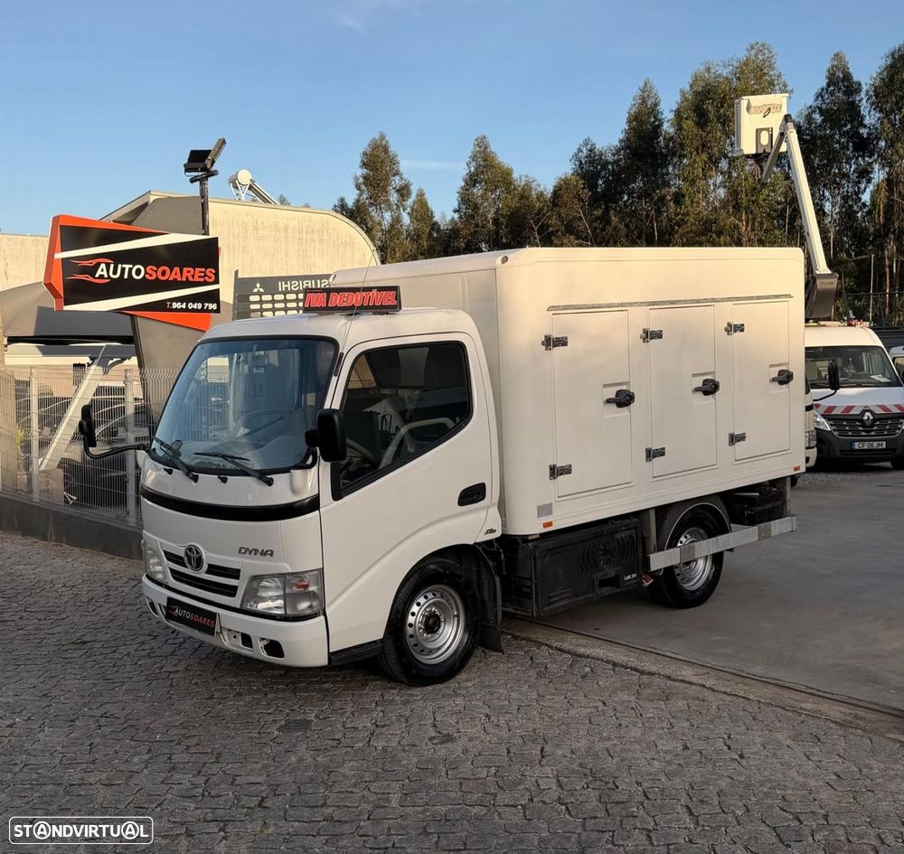 Toyota Dyna C/Frio Iva Dedutivel - 1