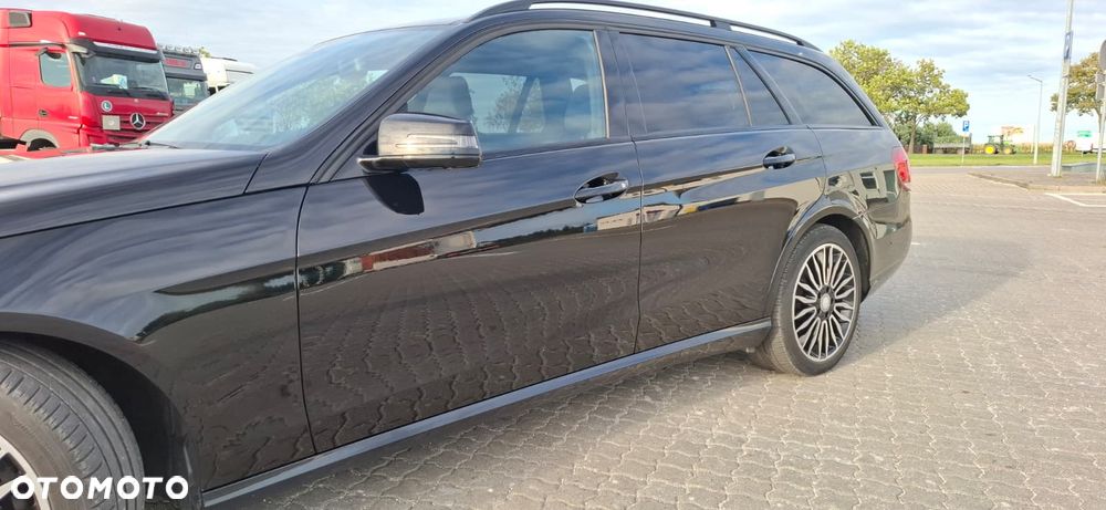 Mercedes-Benz Klasa E 220 BlueTEC 9G-TRONIC - 17