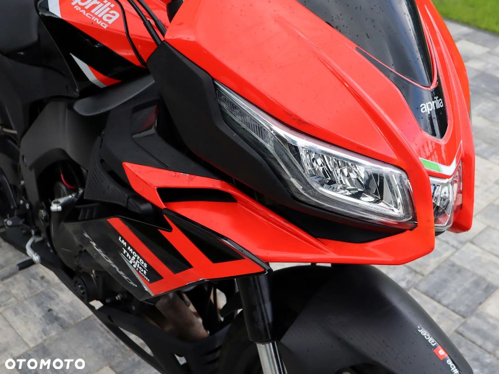 Aprilia Tuono - 12