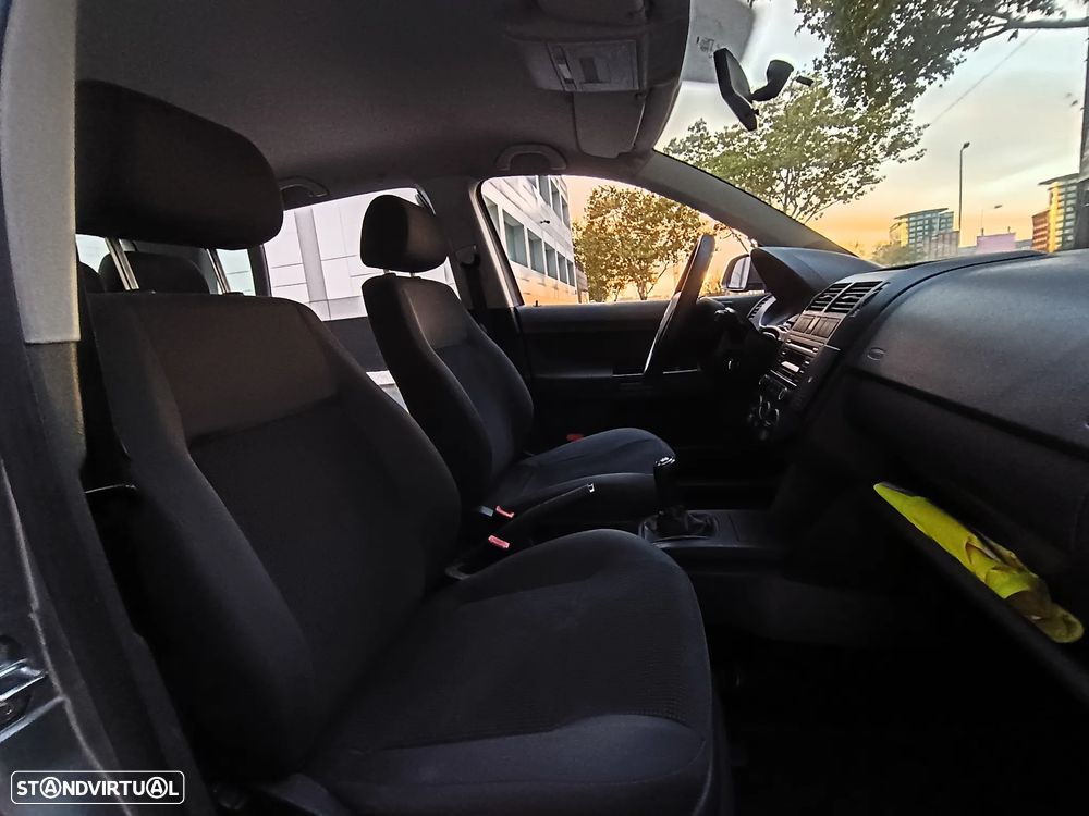 VW Polo 1.4 TDi Confortline - 13