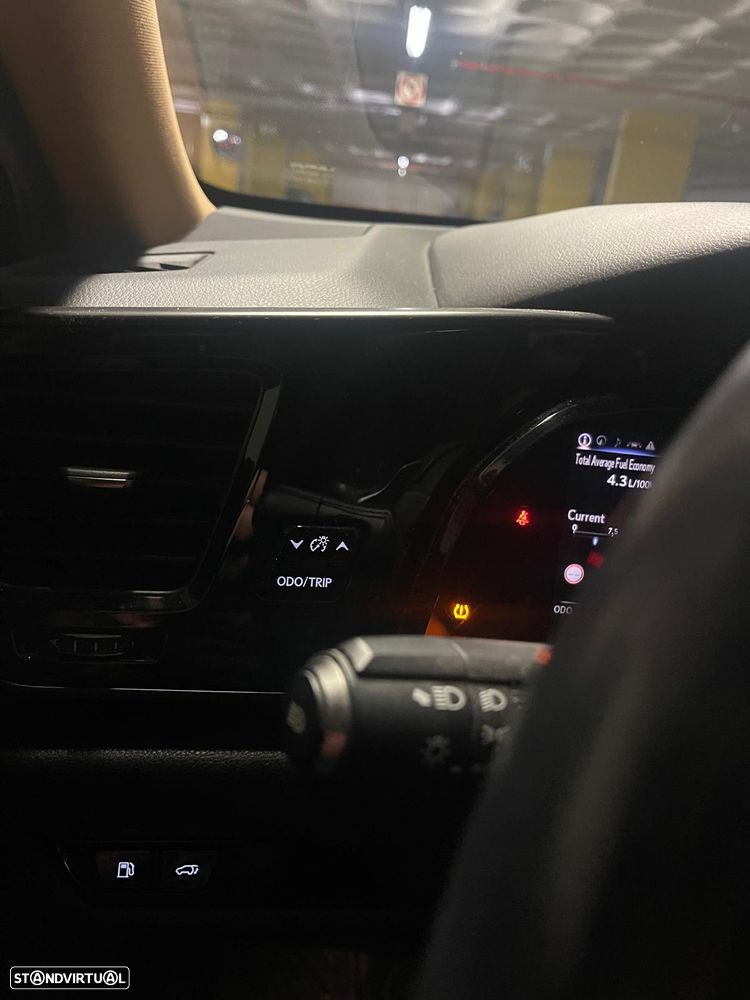 Lexus NX 450h+ Executive Plus - 25