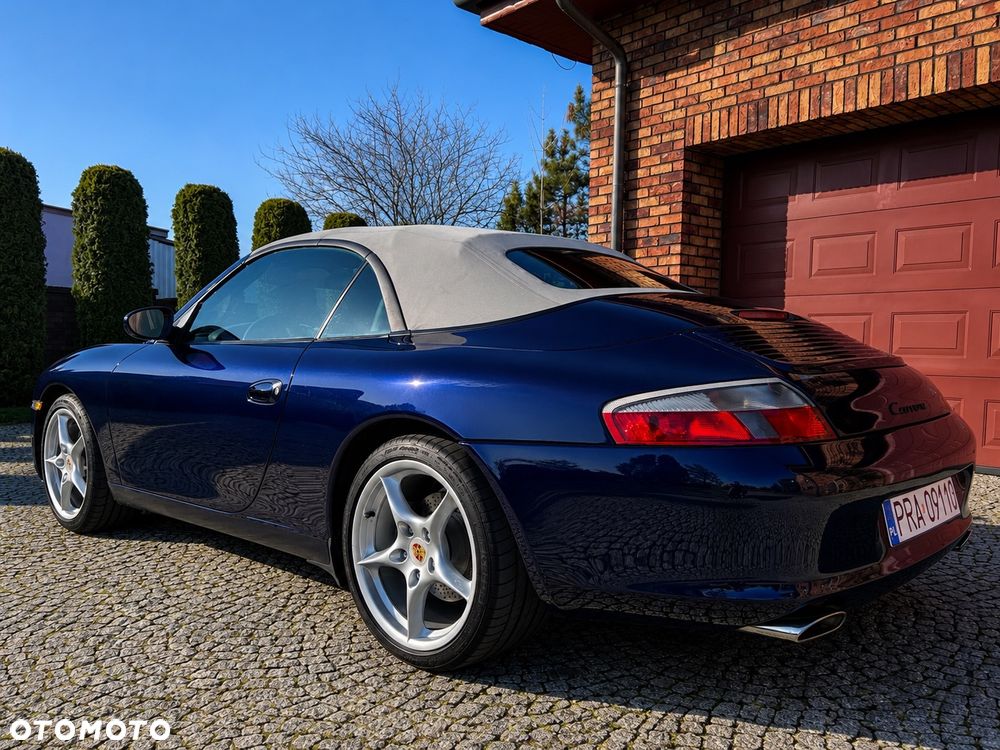 Porsche 911 Carrera 4 Cabrio - 4