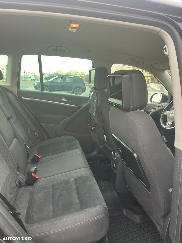 Volkswagen Tiguan 2.0 TDI 4Motion DSG Sport & Style - 10
