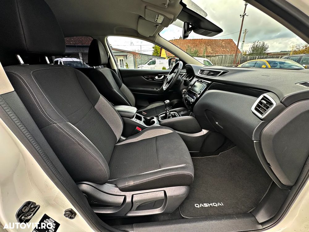 Nissan Qashqai 1.3 DIG-T SHIRO - 8