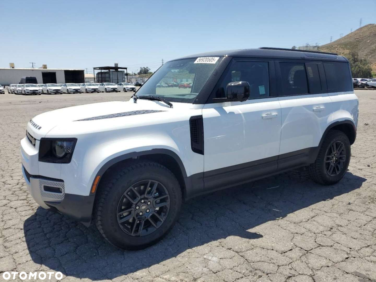 Land Rover Defender - 2