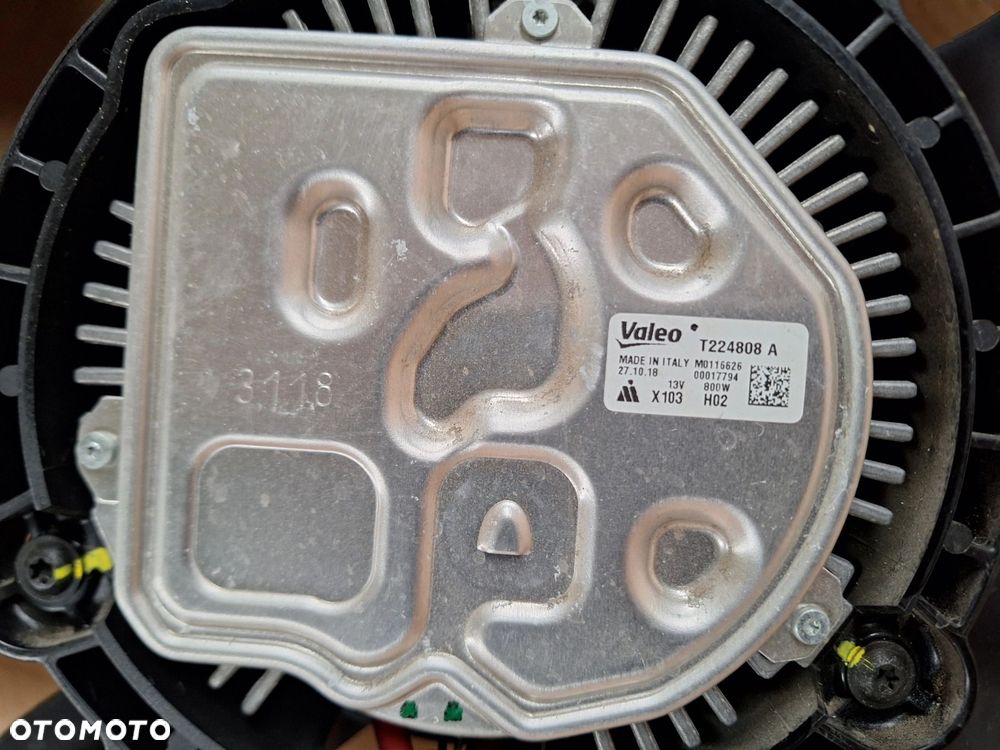 CAŁY-NIE KLEJONY! WENTYLATOR OBUDOWA CHŁODNICY NISSAN X-TRAIL T32 LIFT 19- 1,7 dci 19- ORYG. 21481HV80B EW / T224806 A / - 4