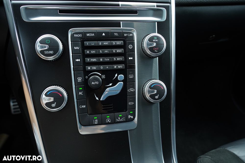 Volvo XC 60 D4 Geartronic RDesign - 17