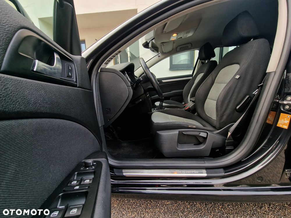 Skoda Superb 2.0 TDI Elegance - 30