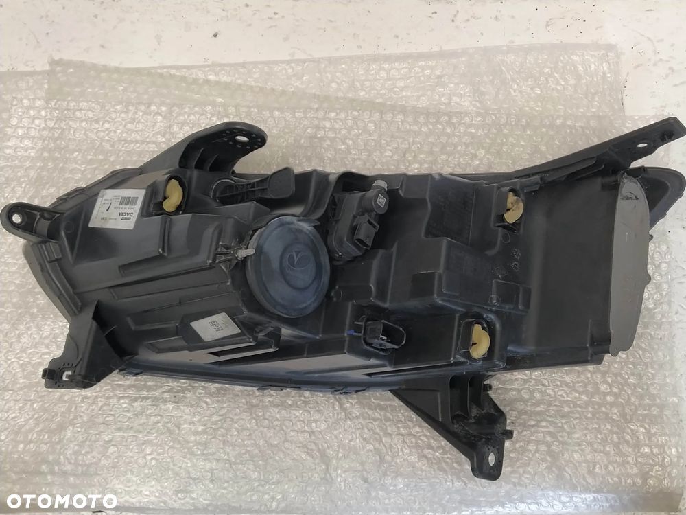 DACIA SANDERO III REFLEKTOR LAMPA PRAWA PRZÓD PRZEDNIA LED ORYGINAŁ - 7