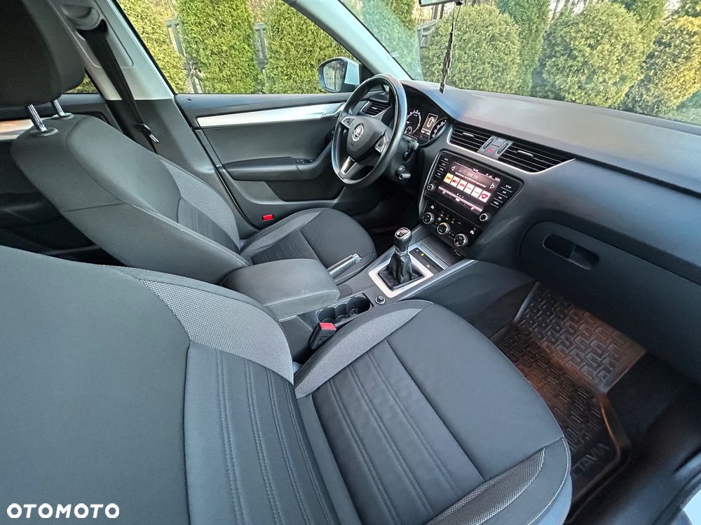 Skoda Octavia 2.0 TDI SCR Ambition - 8