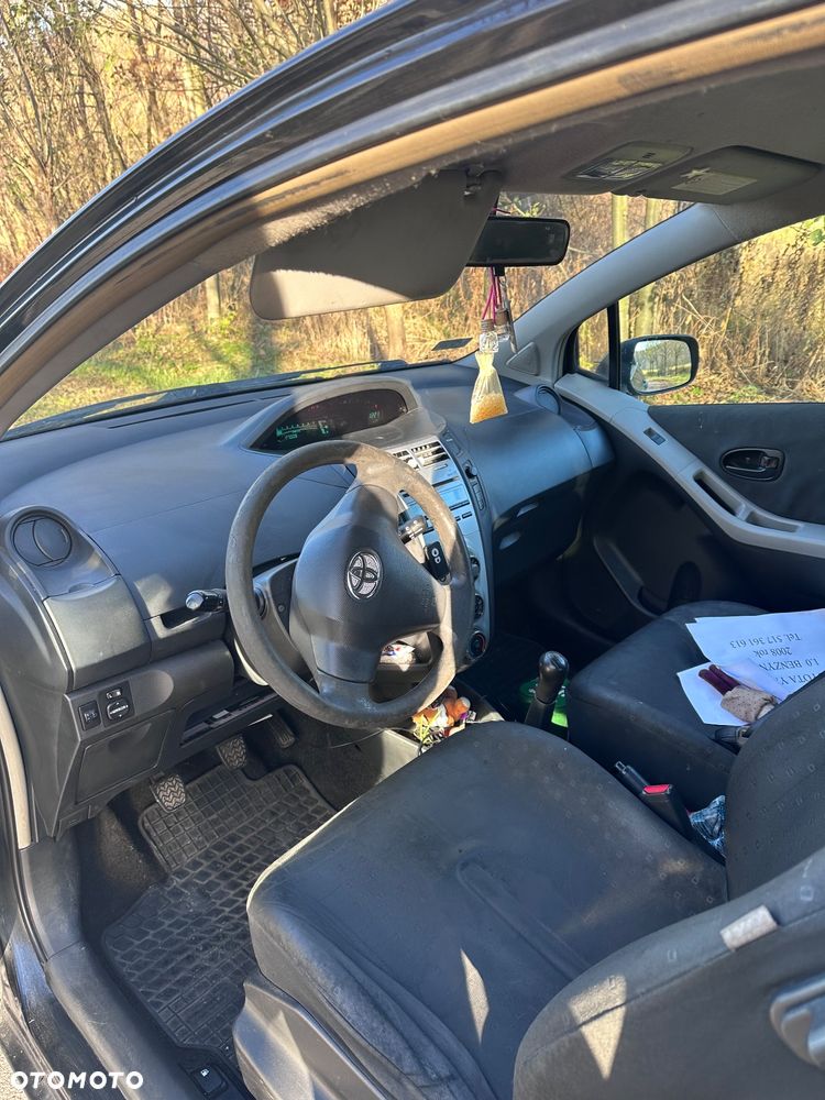 Toyota Yaris 1.0 Luna A/C - 5