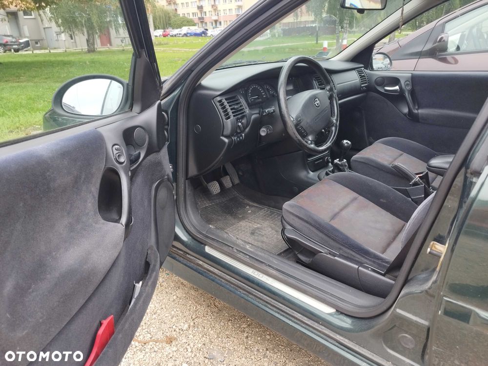 Opel Vectra - 3