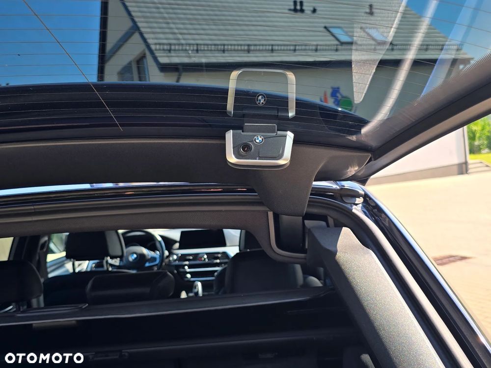 BMW Seria 5 520d M Sport sport - 14