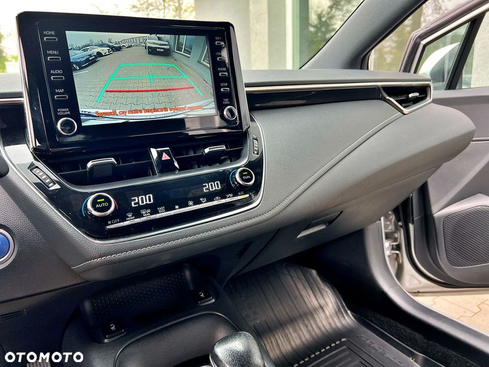 Toyota Corolla 2.0 Hybrid Comfort - 12