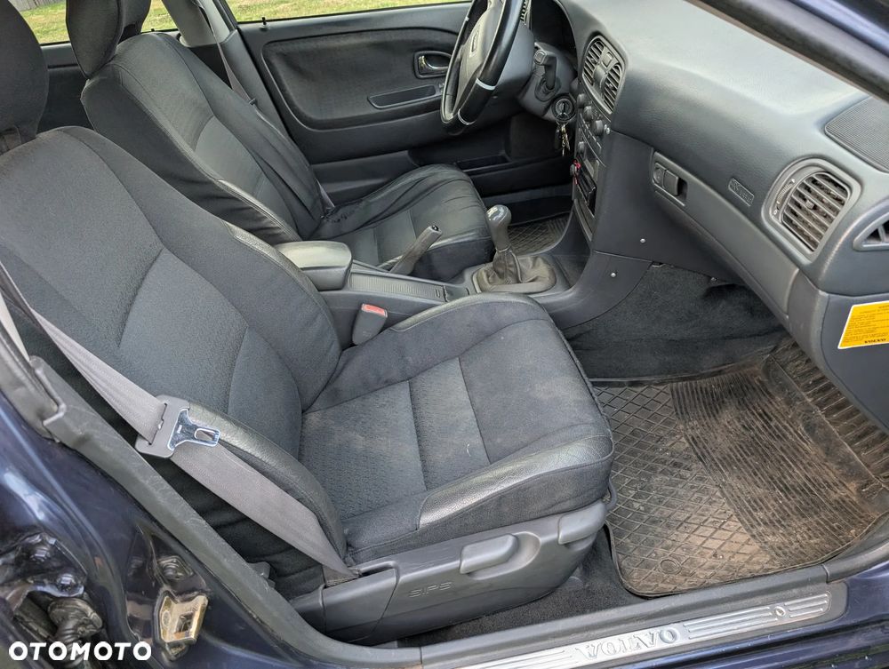 Volvo V40 - 16