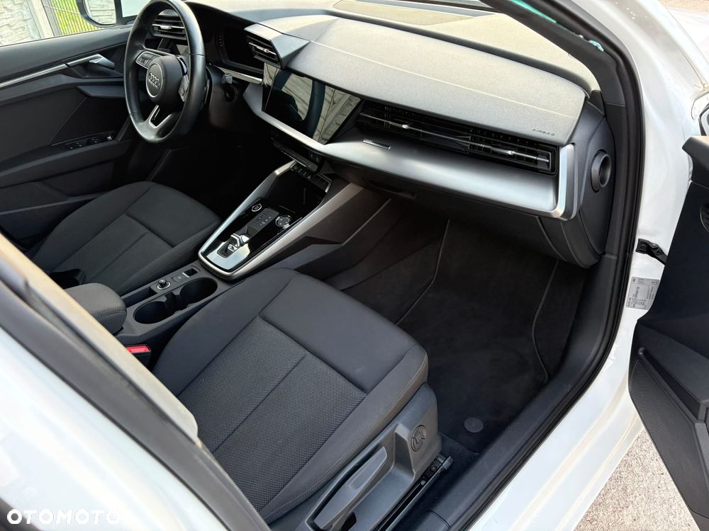 Audi A3 Sportback 30 TDI S tronic - 12