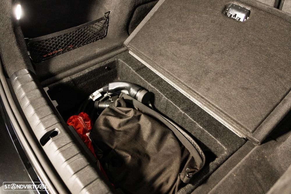 BMW i4 eDrive40 - 53