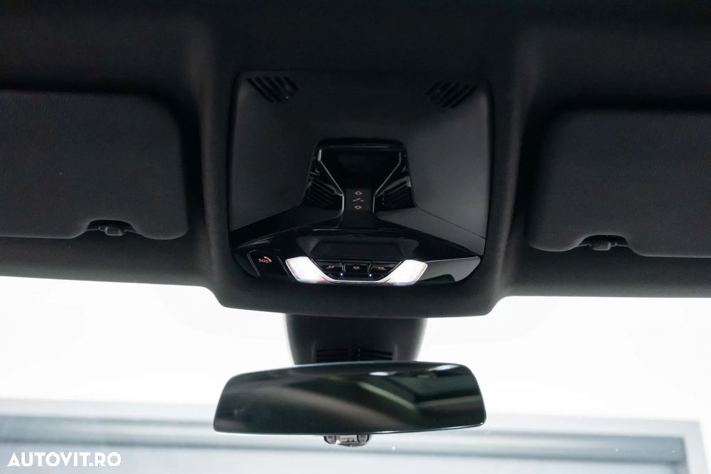 BMW Seria 2 218i Aut. - 33