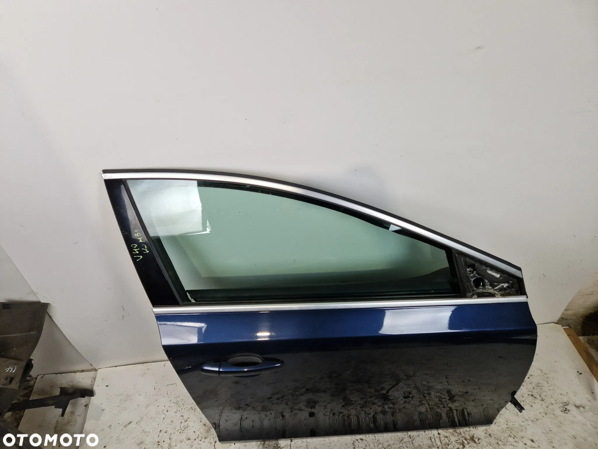 Volvo V40 II drzwi prawe przednie przód 498. - 4