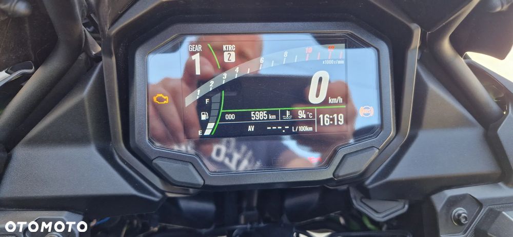 Kawasaki Versys 650 - 8