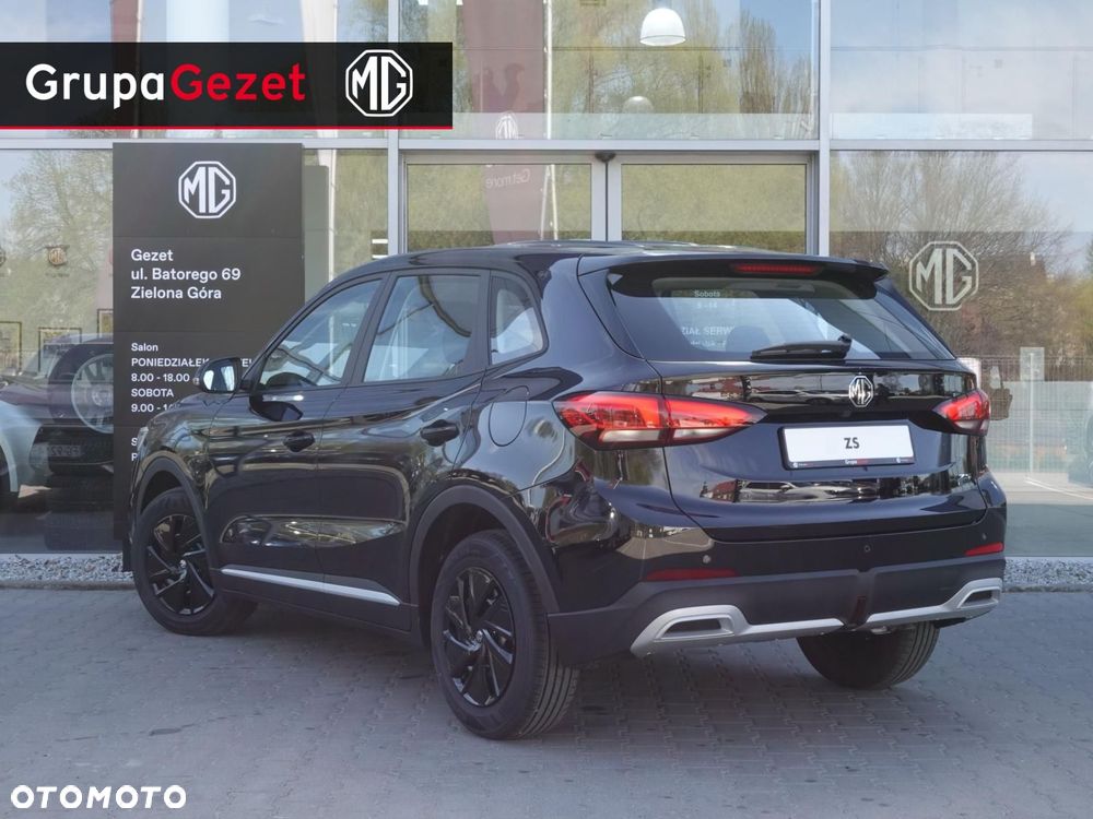 MG ZS - 4