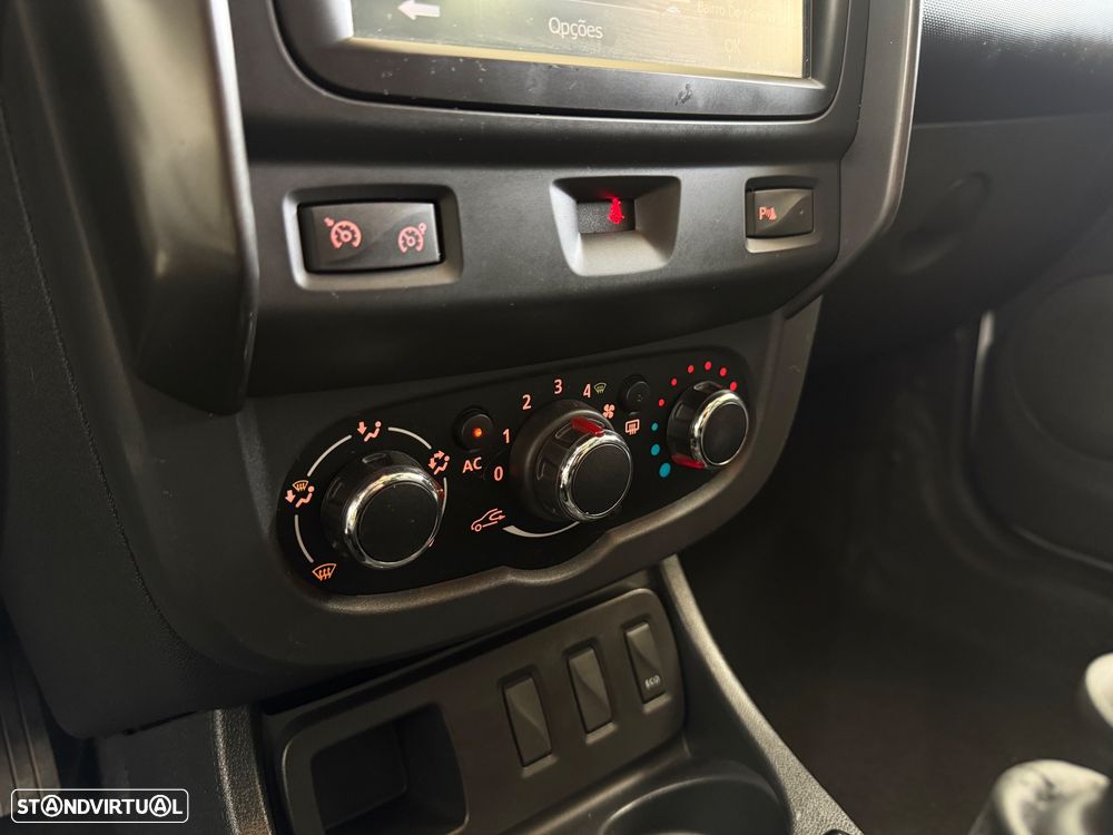 Dacia Duster 1.5 dCi Prestige - 19
